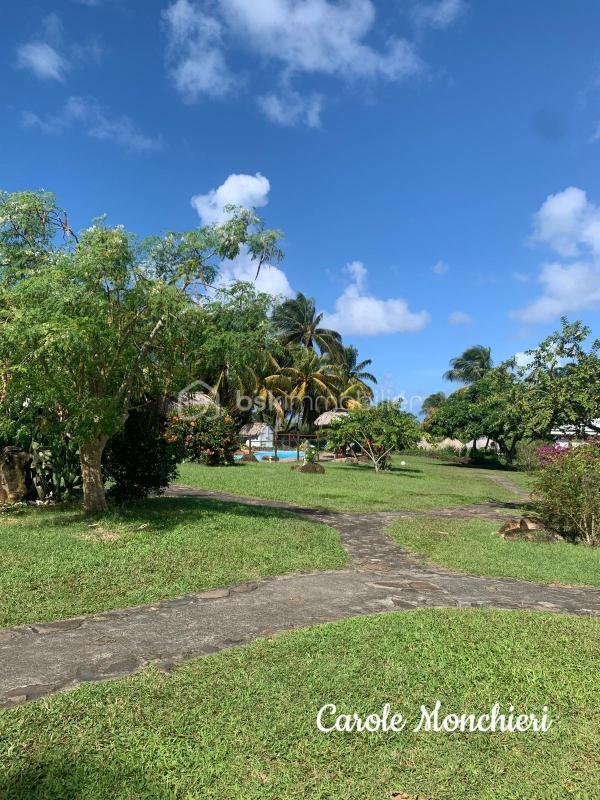 Propriété - 387 m² - 18 pièces