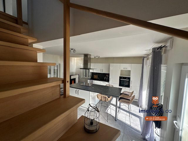 Appartement - 80 m² - 4 pièces