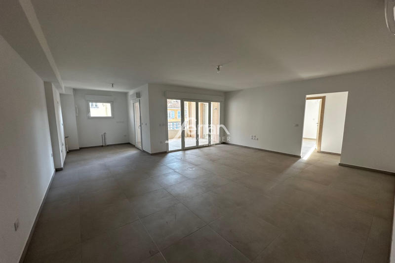 Appartement - 97 m² - 4 pièces