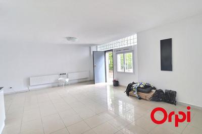 Local commercial - 186 m²