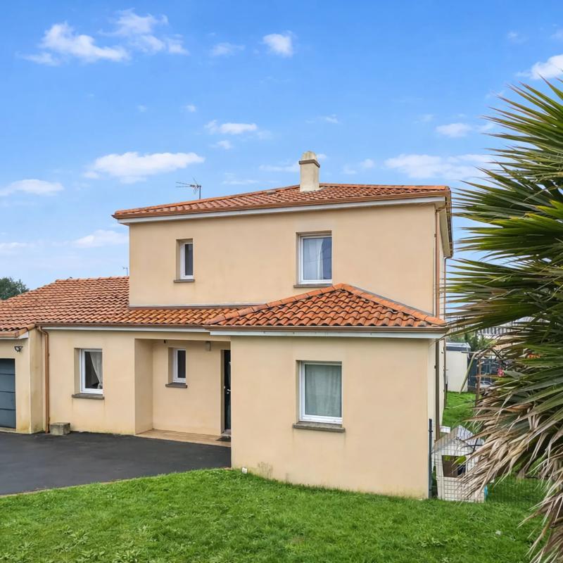 Maison - 146 m² - 7 pièces