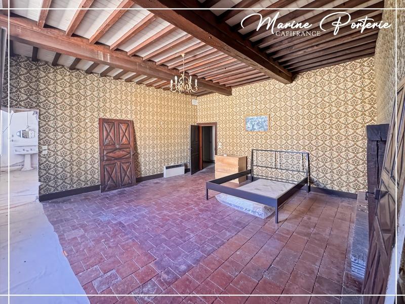 Maison traditionnelle - 420 m² - 13 pièces