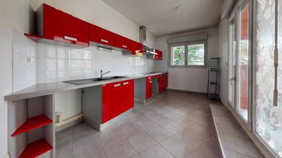 Appartement - 83 m² - 3 pièces