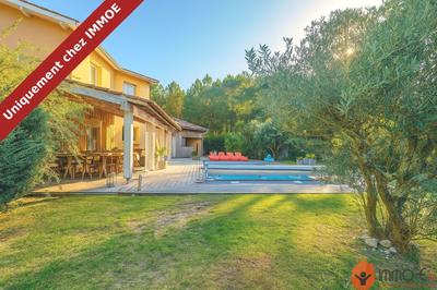 Maison - 188 m² - 5 pièces