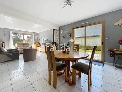 Maison - 155 m² - 6 pièces