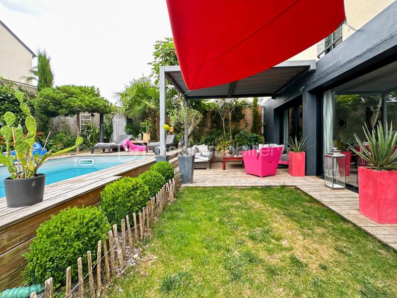 Maison - 140 m² - 6 pièces