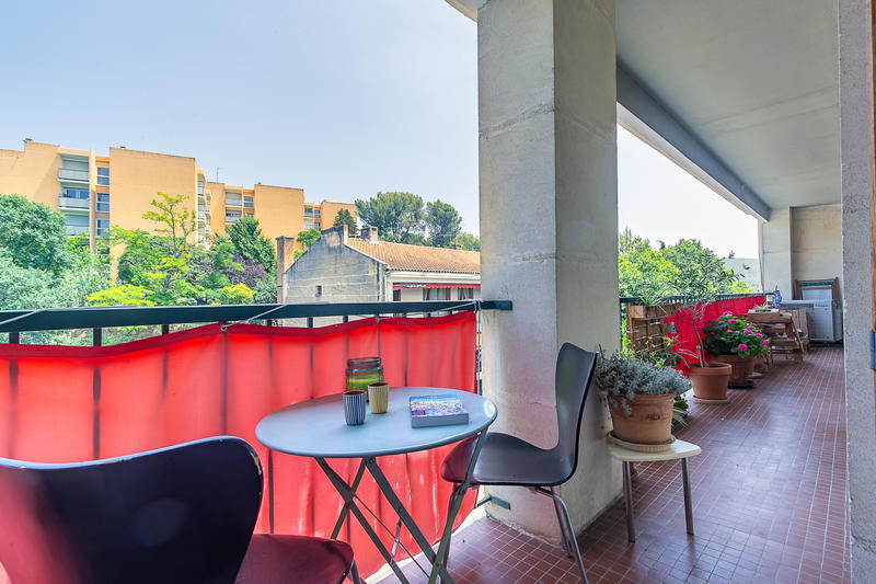 Appartement - 98 m² - 5 pièces