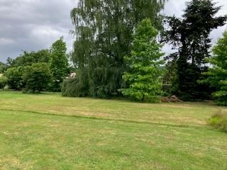 Terrain constructible - 1 100 m²