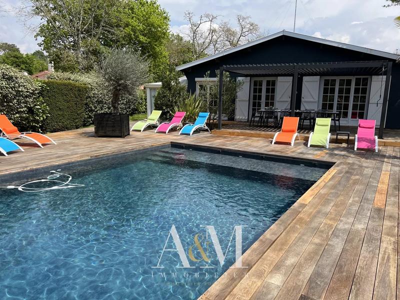 Maison - 160 m² - 6 pièces