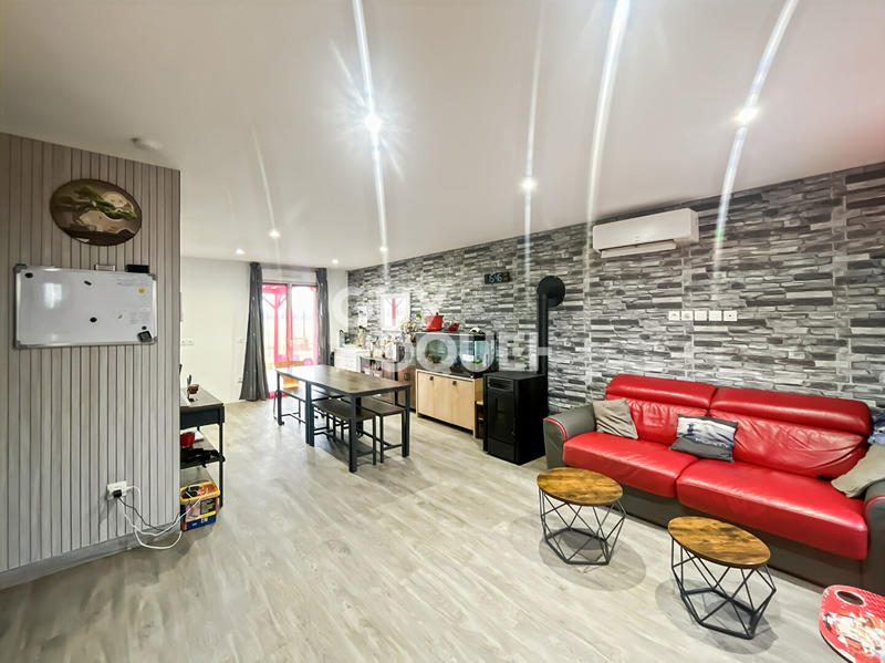 Maison - 145 m² - 8 pièces