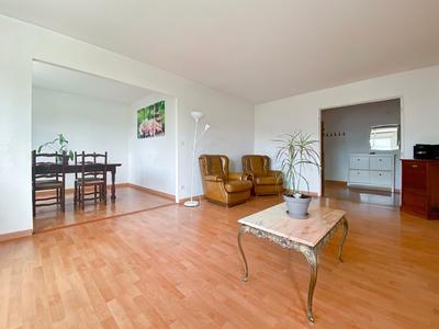 Appartement - 81 m² - 4 pièces