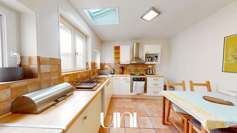 Maison - 190 m² - 7 pièces