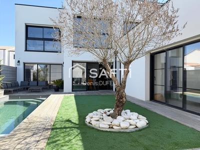 Maison - 163 m² - 5 pièces