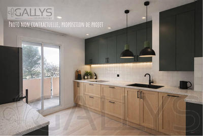 Appartement - 102 m² - 5 pièces