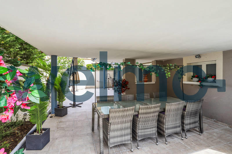 Maison - 175 m² - 7 pièces