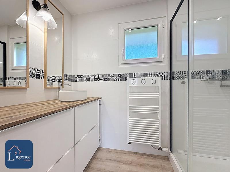 Maison - 102 m² - 5 pièces