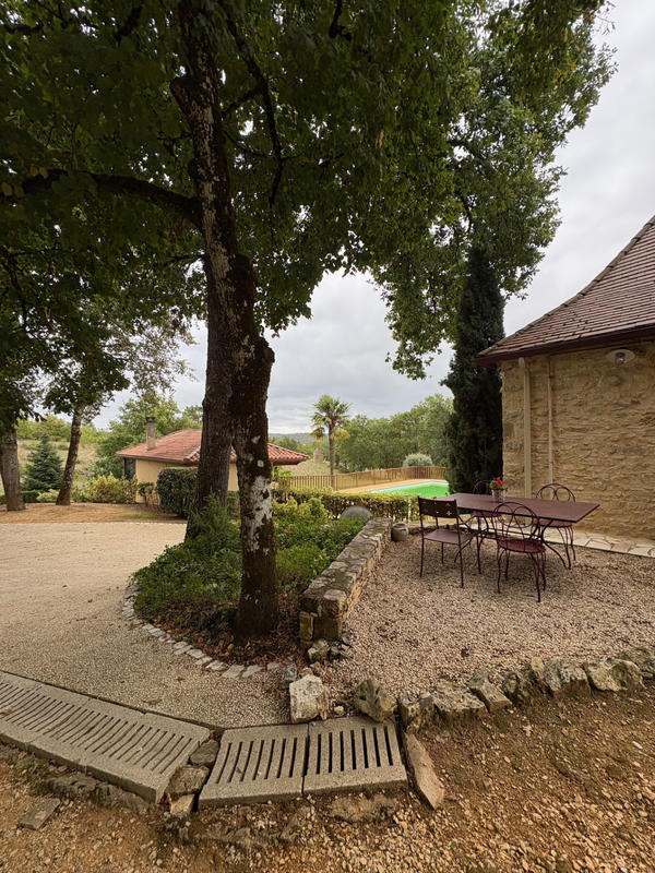 Propriété - 300 m² - 13 pièces