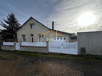 Maison - 83 m² - 5 pièces