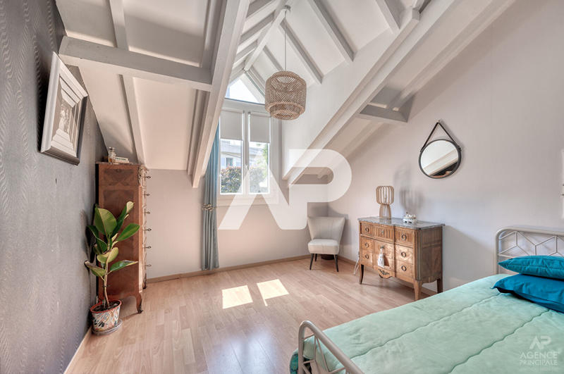 Maison - 140 m² - 7 pièces