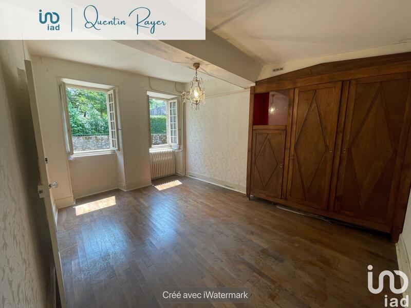 Maison - 203 m² - 7 pièces