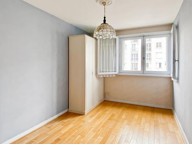 Appartement - 96 m² - 5 pièces