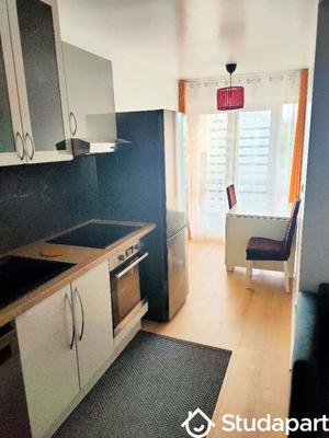 Chambre - 9 m² - 1 pièce