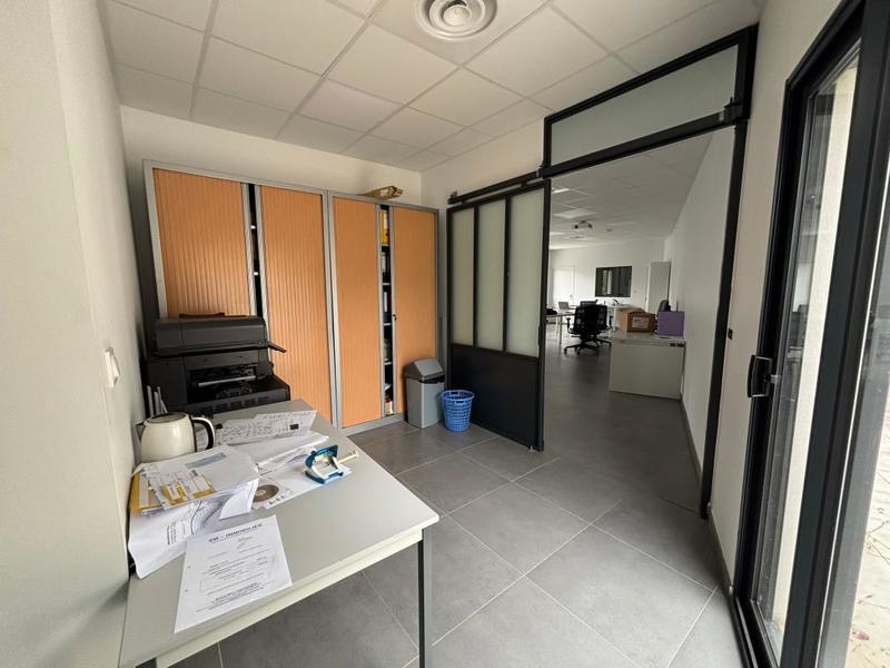 Bureau - 270 m²