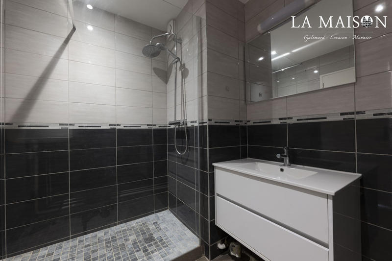 Appartement - 85 m² - 4 pièces