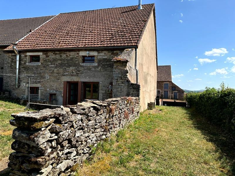 Maison de village - 80 m² - 3 pièces