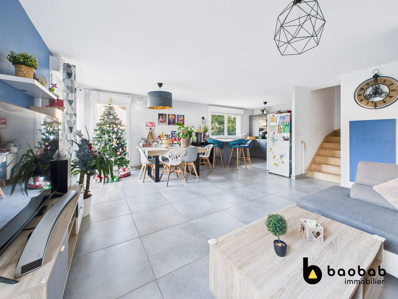 Appartement - 90 m² - 4 pièces