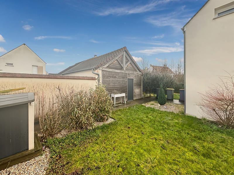 Maison - 90 m² - 5 pièces