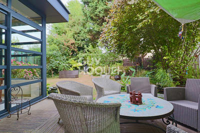 Maison - 224 m² - 8 pièces