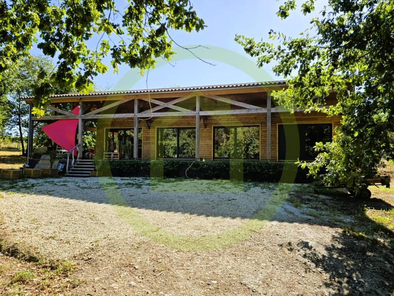 Maison - 157 m² - 6 pièces