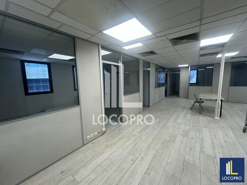 Bureau - 480 m²