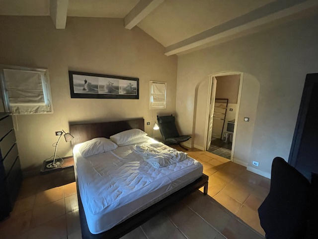 Maison - 380 m² - 10 pièces