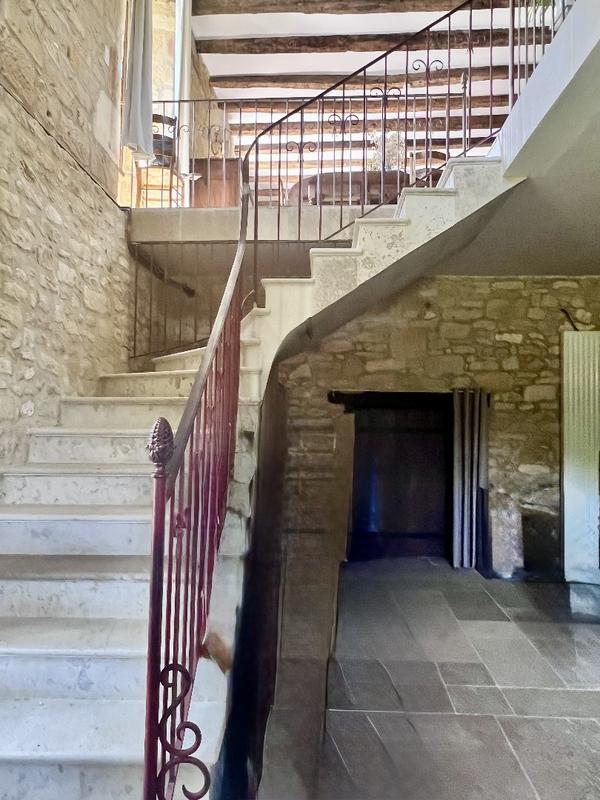 Maison en pierre - 350 m² - 10 pièces