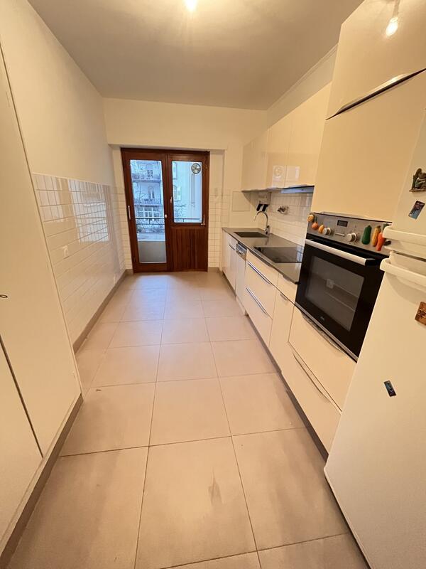 Appartement - 72 m² - 2 pièces