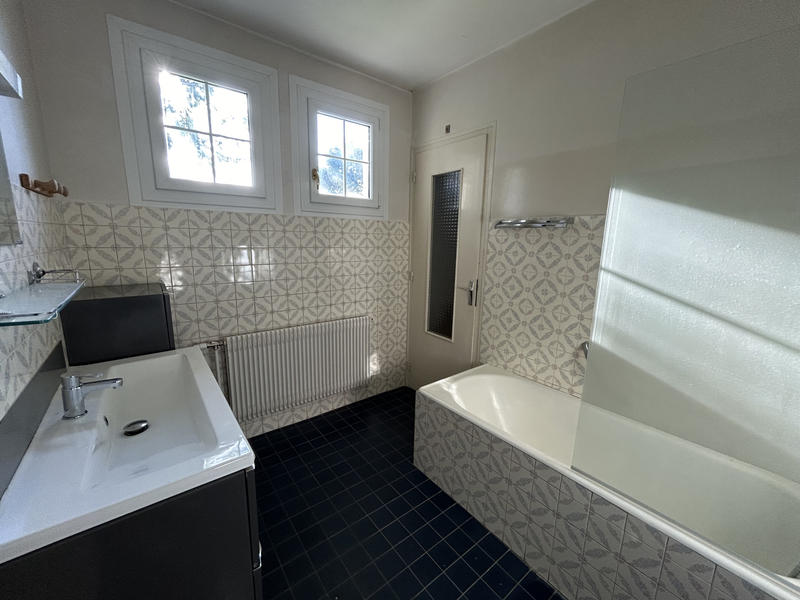 Maison - 111 m² - 5 pièces