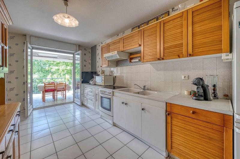 Appartement - 86 m² - 4 pièces