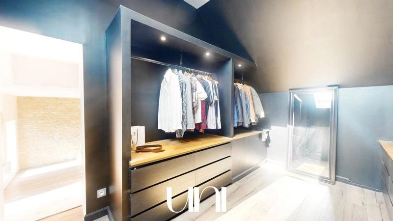 Maison - 167 m² - 7 pièces