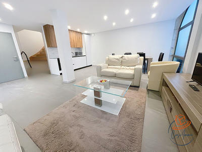 Maison - 103 m² - 4 pièces