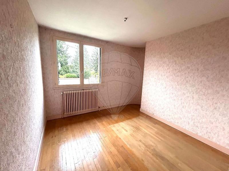 Maison - 93 m² - 4 pièces