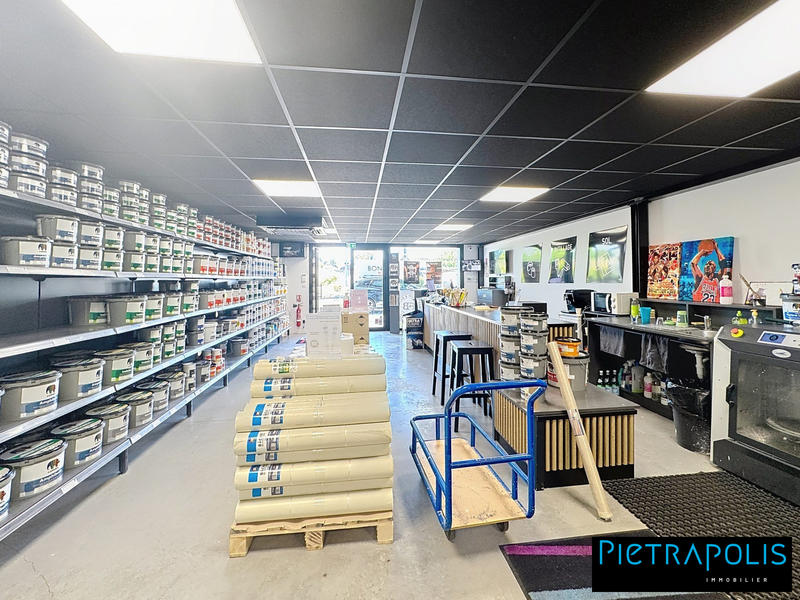 Local commercial - 208 m²