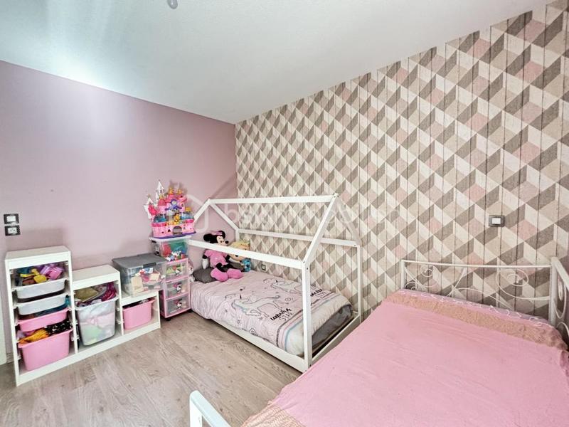 Appartement - 81 m² - 4 pièces