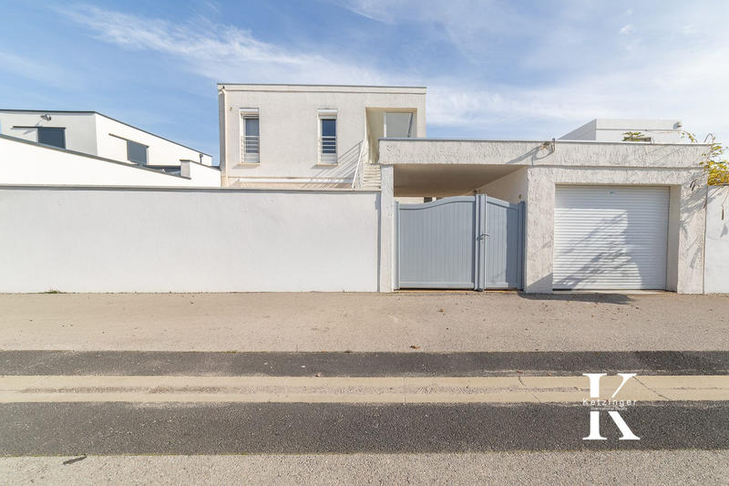 Maison - 179 m² - 7 pièces