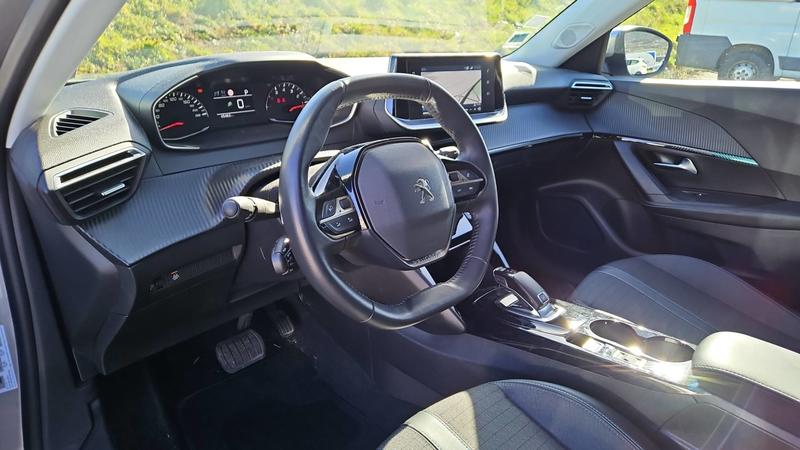Peugeot 2008 II 1.5 BlueHDi 130 Eat8 Allure