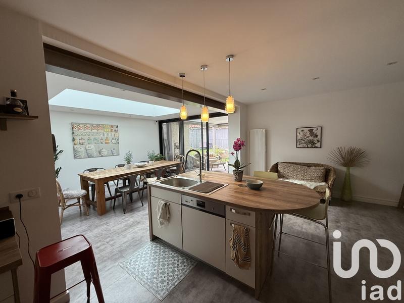 Maison - 208 m² - 6 pièces