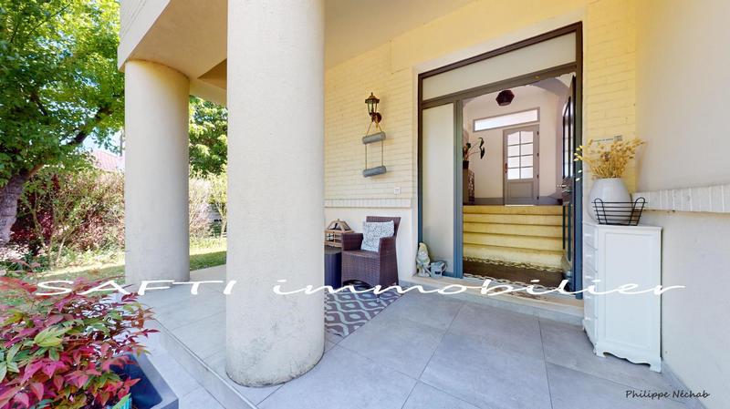 Maison - 190 m² - 9 pièces