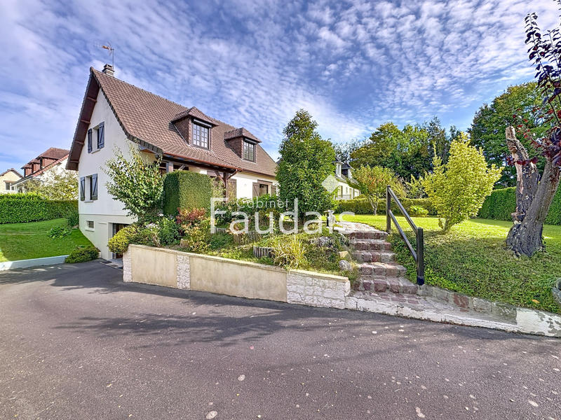 Maison - 126 m² - 5 pièces