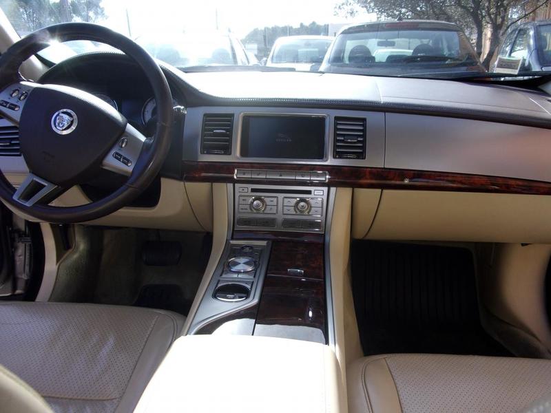 Jaguar Xf 2,7 V6d Bi-Turbo 207cv Premium Boite Auto